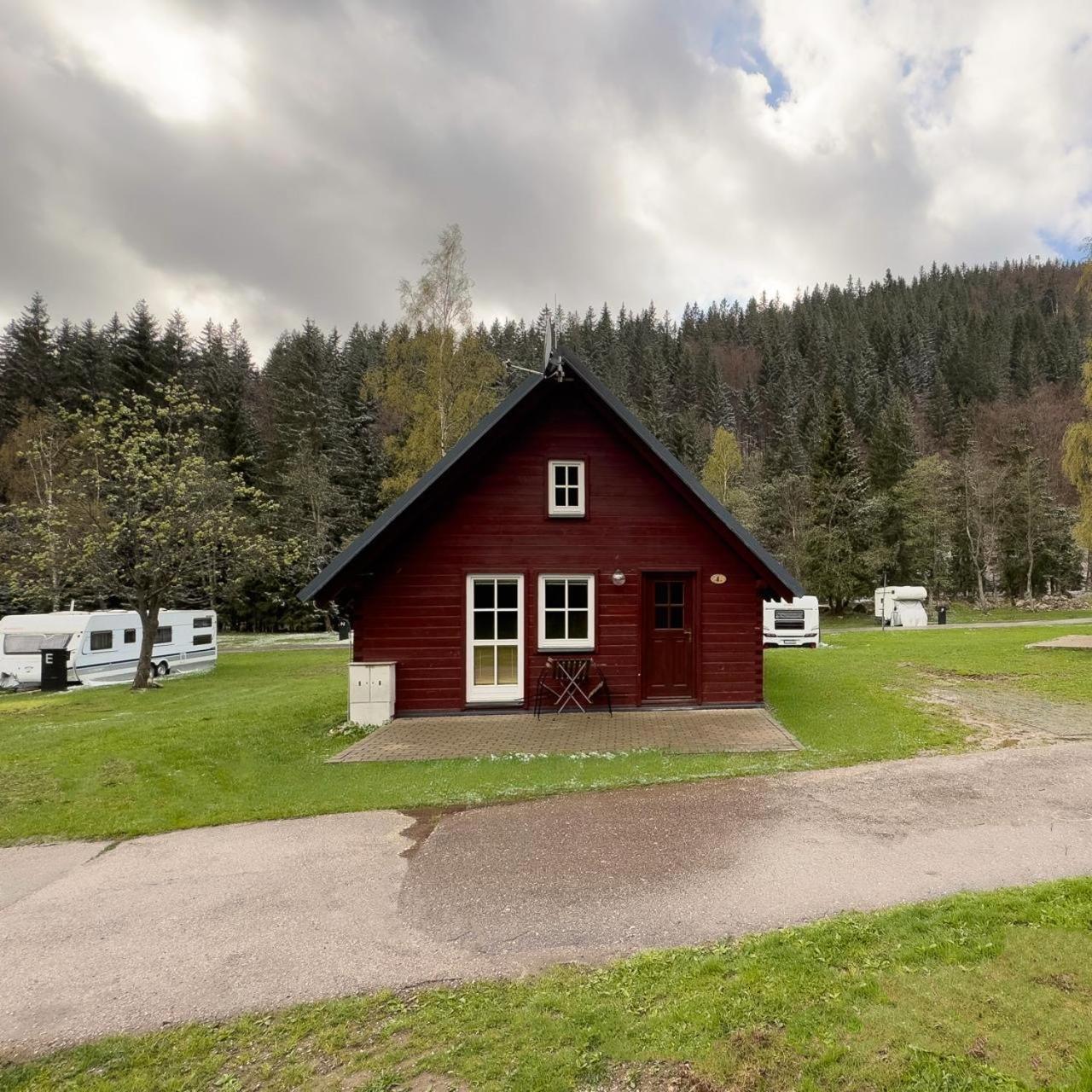 Chalets & Apartments - Base Camp Medvedin Špindlerŭv Mlýn Dış mekan fotoğraf