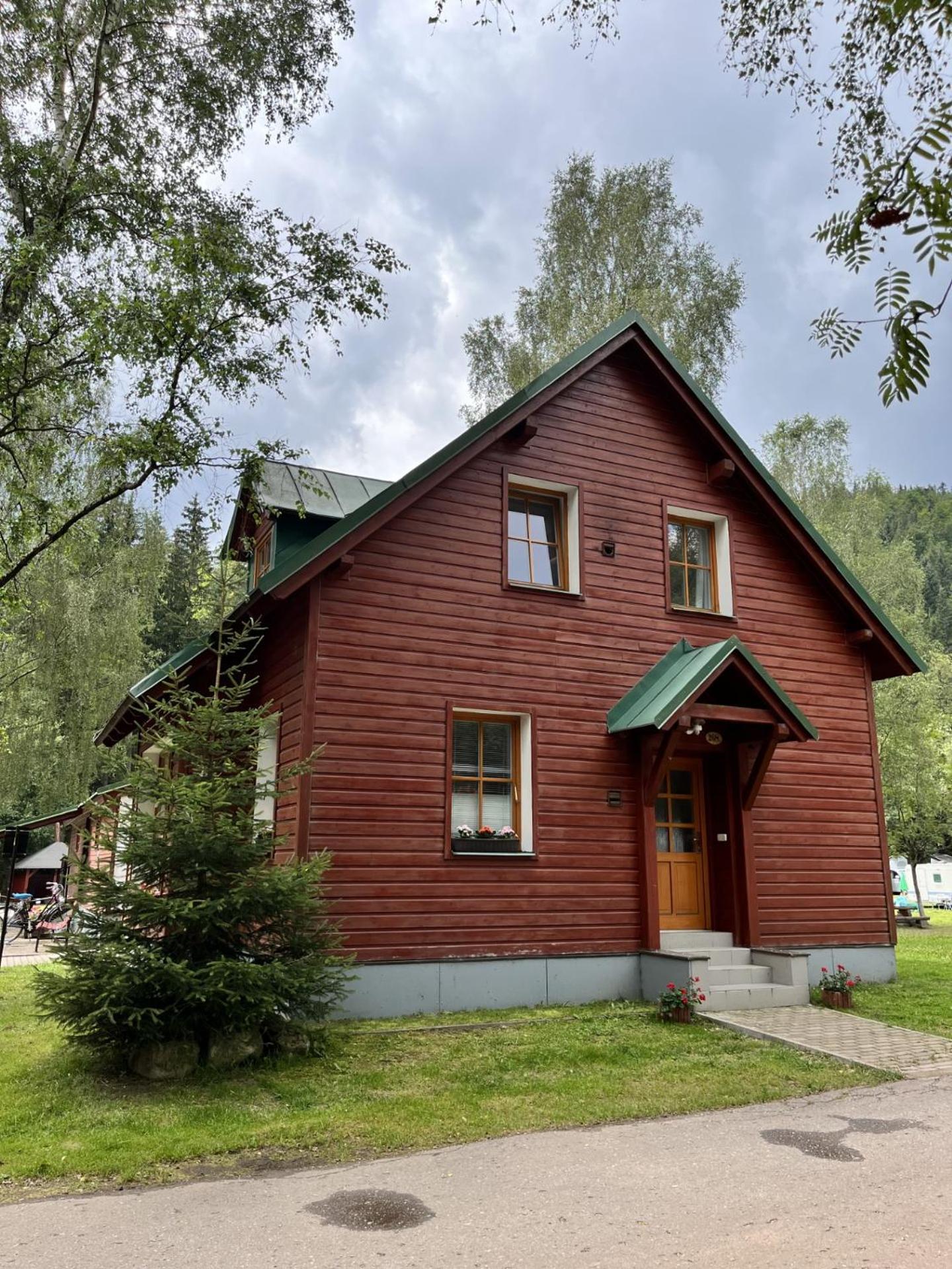 Chalets & Apartments - Base Camp Medvedin Špindlerŭv Mlýn Dış mekan fotoğraf