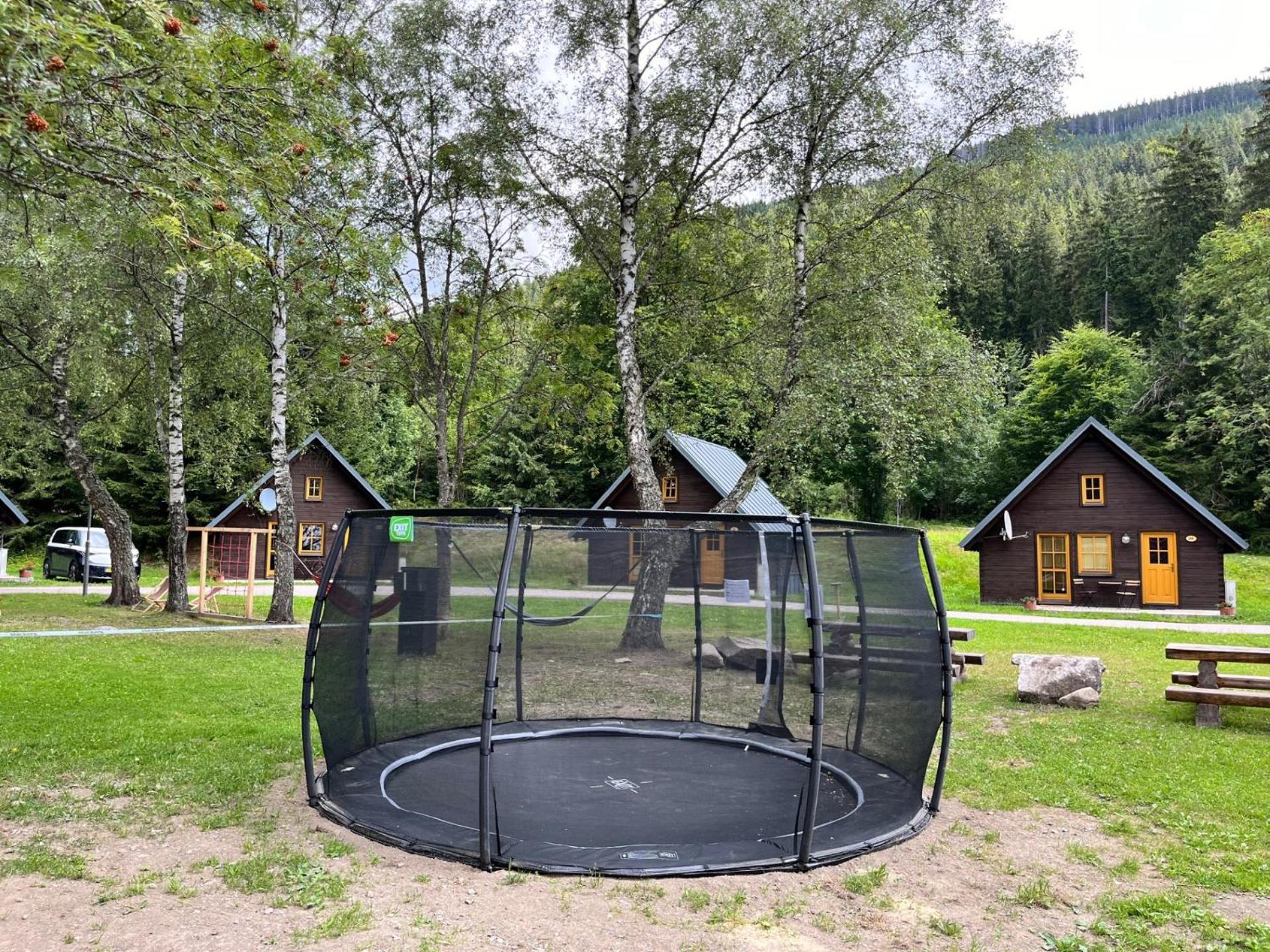 Chalets & Apartments - Base Camp Medvedin Špindlerŭv Mlýn Dış mekan fotoğraf